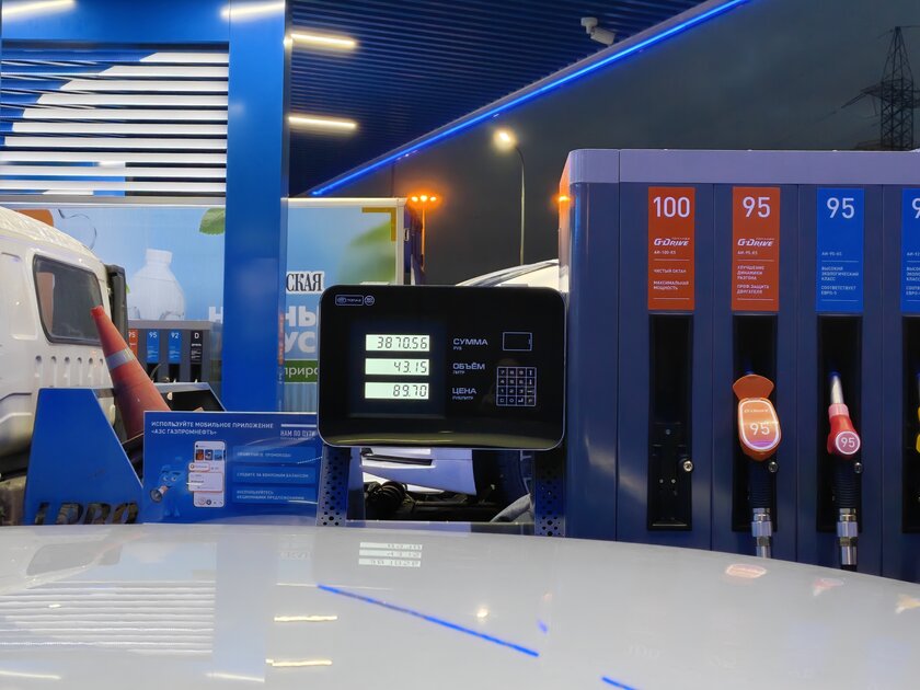Ловким движением круг превращается в квадрат. Обзор realme GT 8 Pro с кастомизируемым блоком камер — Фотовозможности. 15