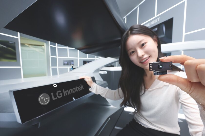 LG разработала подэкранную камеру для автомобиля — прячется за «приборкой» и следит за водителем
