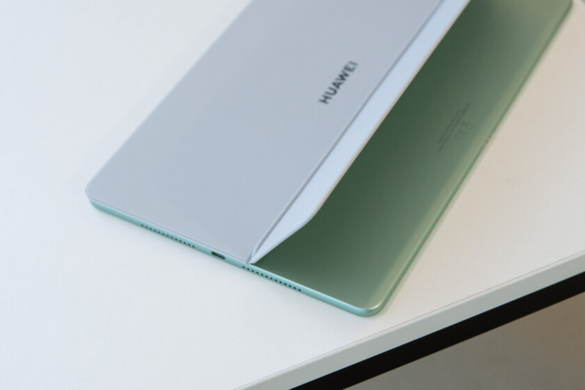 Обзор HUAWEI MatePad 11,5 S 2026 PaperMatte: планшет с «бумажным» экраном, способный заменить ноутбук — Клавиатура. 5