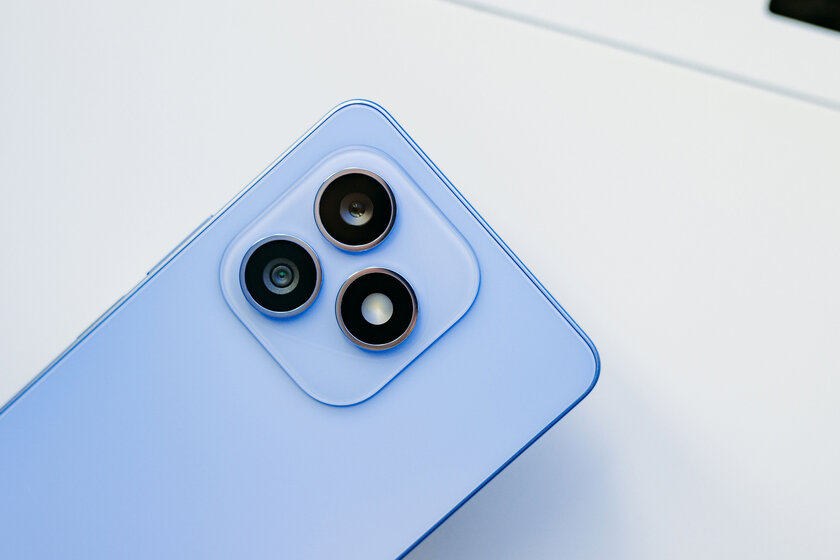 Ёмкая батарея, 108 Мп и приятный глазу дизайн: обзор HONOR X8d — Дизайн корпуса. 3
