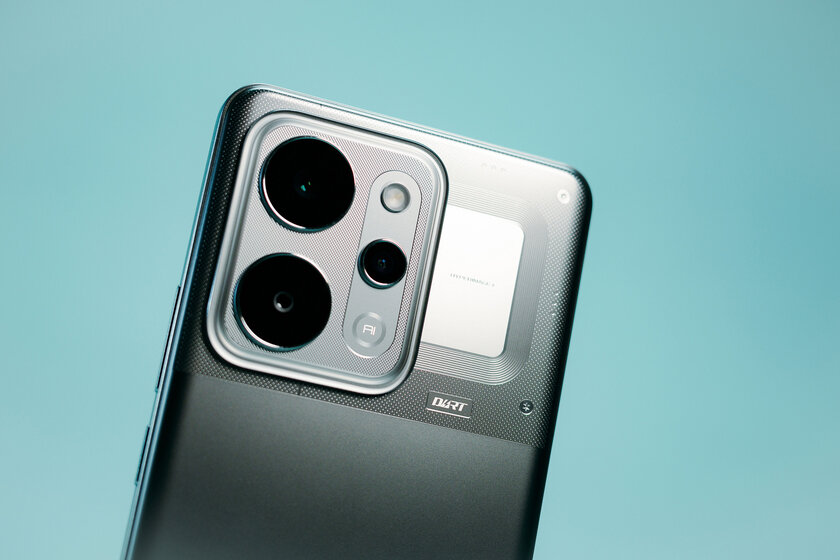 Рекорд автономности с батареей на 10 001 мАч: обзор недорогого realme P4 Power 5G — Дизайн. 7