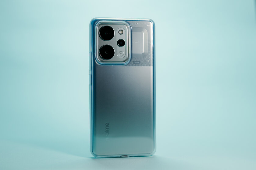 Рекорд автономности с батареей на 10 001 мАч: обзор недорогого realme P4 Power 5G — Дизайн. 5
