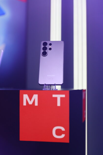 В России стартовали предзаказы на смартфоны серии Samsung Galaxy S26