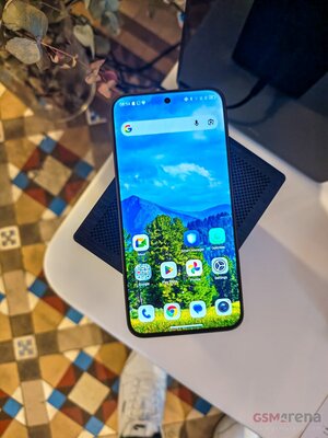 TCL представила свой первый AMOLED-дисплей NxtPaper — реалистичное изображение и комфортное чтение