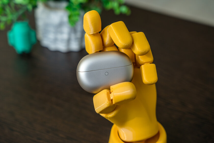 Я не снимал их 6 часов подряд: честный обзор флагманских HUAWEI FreeBuds Pro 5