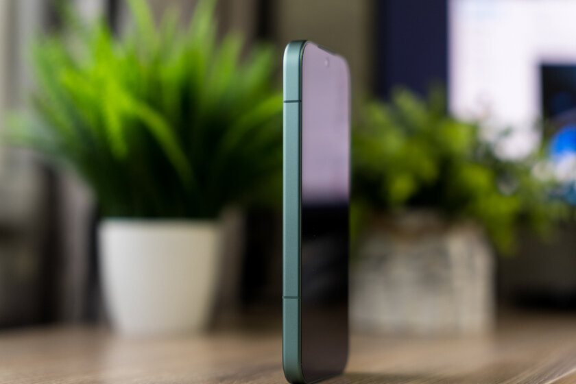 Вымирающий вид. Обзор Xiaomi 17 — компактного смартфона с флагманской начинкой — Дизайн. 5