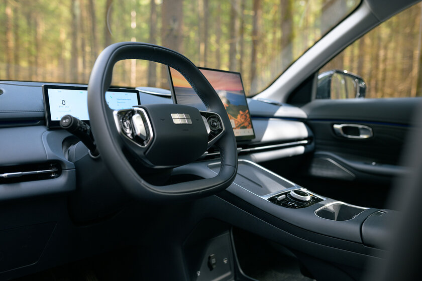 Обзор Geely EX5 EM-i: ездил как на электрокаре, но без страха разрядиться — Знакомство. 5