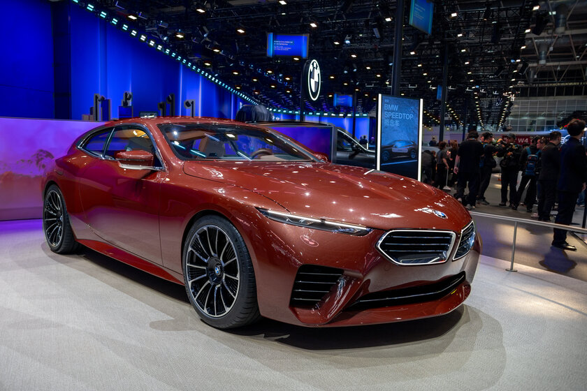 Главные премьеры автосалона в Пекине: супергибриды Changan, люксовые Avatr и новинки от BMW и Nissan