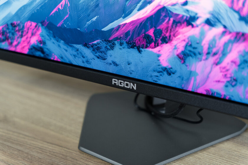 Магия QD-OLED, 240 Гц и отклик 0,03 мс: обзор геймерского монитора AOC AGON PRO AG276QZD2 — Дизайн и эргономика. 2