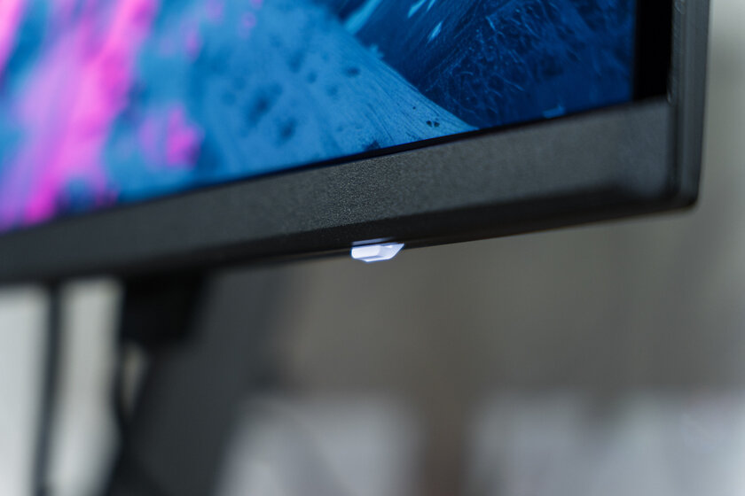 Магия QD-OLED, 240 Гц и отклик 0,03 мс: обзор геймерского монитора AOC AGON PRO AG276QZD2 — Дизайн и эргономика. 3