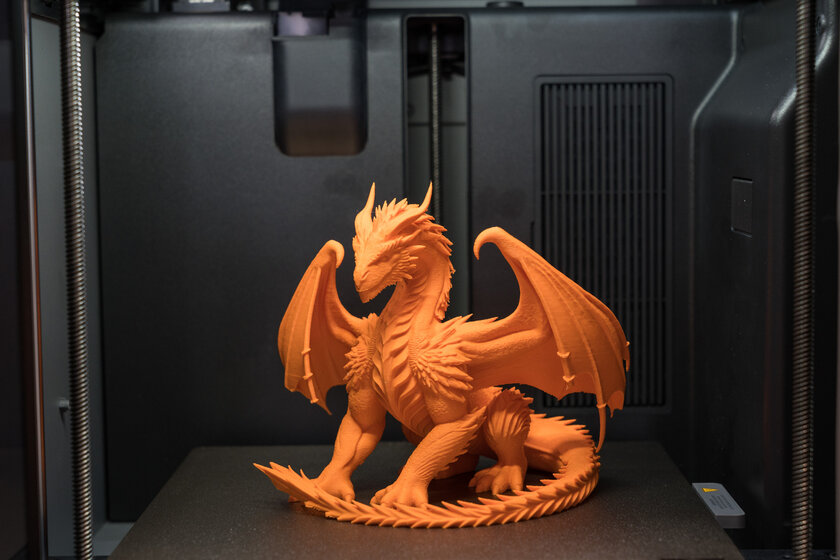 Я попробовал 3D-печать для ленивых. Обзор Bambu Lab P2S Combo, где многое делается автоматически