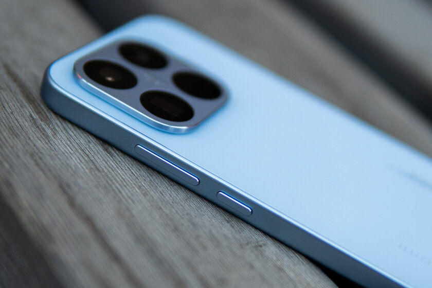 Выносливая батарея, свежий Android и топовая камера: обзор долгожданного Xiaomi 17T