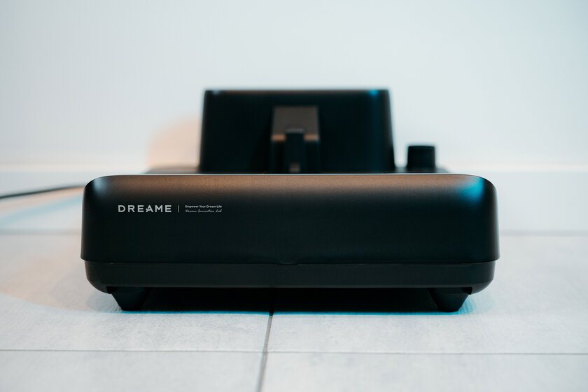 Лёгкий, тонкий и очень мощный: обзор моющего пылесоса Dreame G12 Pro — Базовая станция. 2