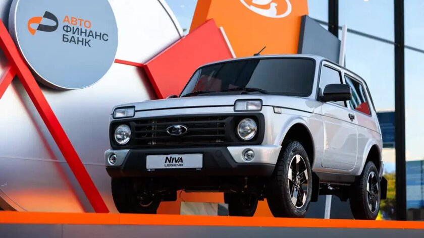 На ПМЭФ-2026 показали новую Niva Legend: акцент сделан на технике, а не дизайне