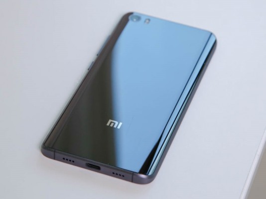Старт продаж Xiaomi Mi5 Ceramic Exclusive намечен на начало апреля