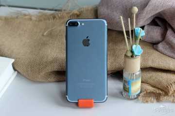 Первые фото работающего iPhone 7 Plus в новом цвете