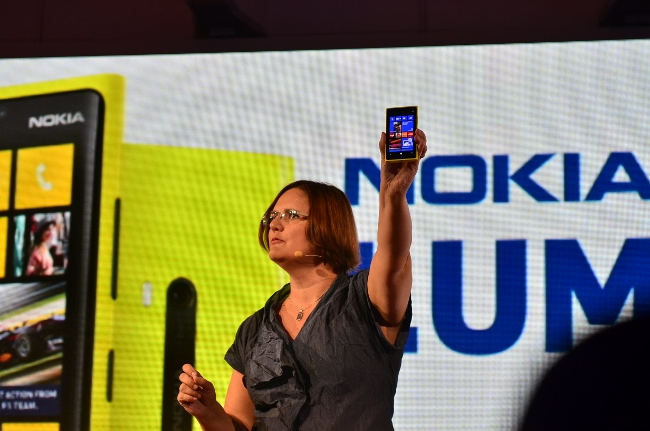 Флагман Lumia теперь не голубой