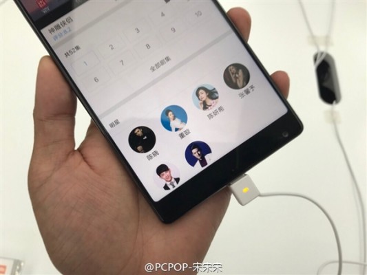 Xiaomi не сможет удовлетворить спрос на Mi MIX