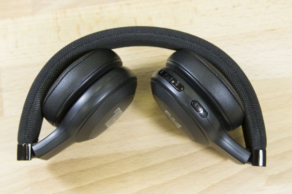 Обзор Bluetooth-наушников JBL E45BT — Внешний вид и удобство использования. 12