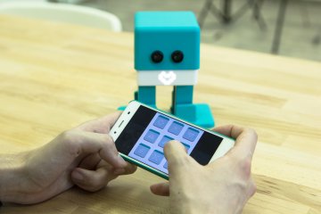 Обзор робота BQ Zowi — Управление. 3