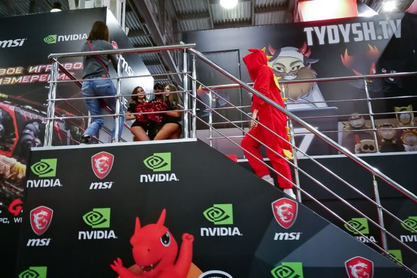 Выбираем лучшую девушку Comic Con и ИгроМир 2017