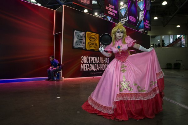 Выбираем лучшую девушку Comic Con и ИгроМир 2017
