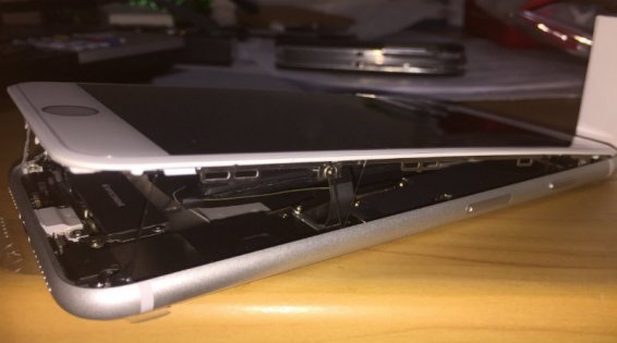 Apple начала расследование по вздутию аккумуляторов в iPhone 8 Plus