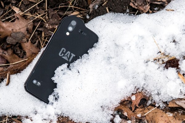 CAT S61 — смартфон с тепловизором, дальномером, гигрометром и термометром