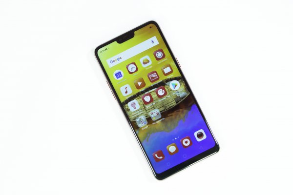 Обзор OPPO F7 — быть, а не казаться или наоборот?