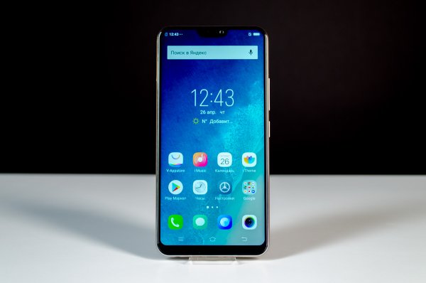 Обзор Vivo V9: удачный подражатель?