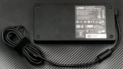 Игровой ПК в рюкзаке: обзор Intel NUC Hades Canyon