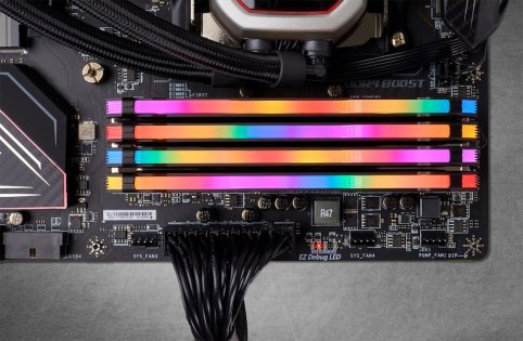 Corsair показала новые корпуса и ОЗУ с RGB на Computex 2018