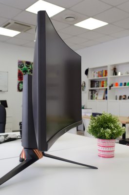 Обзор Asus ROG SWIFT PG27VQ — жажда скорости