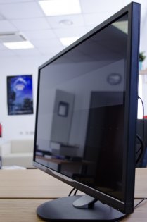 Обзор монитора Philips BDM3270 – нестареющая классика — Дисплей в работе. 4