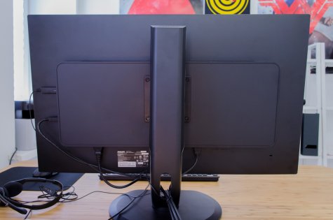 Обзор монитора Philips BDM3270 – нестареющая классика — Внешний вид. 9