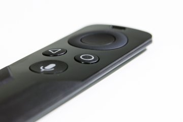 Nvidia Shield TV: облачный гейминг — новый уровень — Пульт управления и контроллер Shield. 3