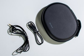 Обзор Sony WH-1000XM2 — передовое шумоподавление — Упаковка и комплект поставки. 5