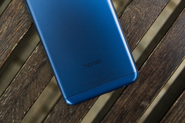 Обзор Honor 7C Pro — достойный фаблет за разумные деньги — Внешний вид. 8