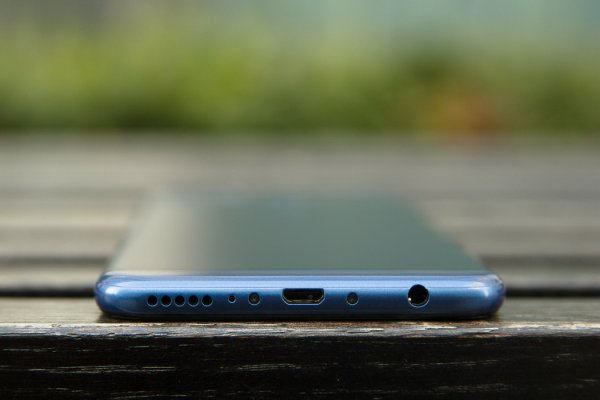 Обзор Honor 7C Pro — достойный фаблет за разумные деньги — Внешний вид. 10