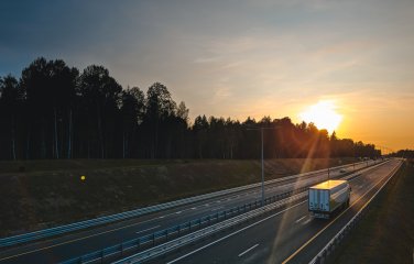 Почему не стоит гнаться за флагманскими смартфонами в 2018 году