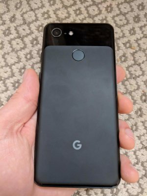 В сети появились качественные фото Pixel 3 (не XL)
