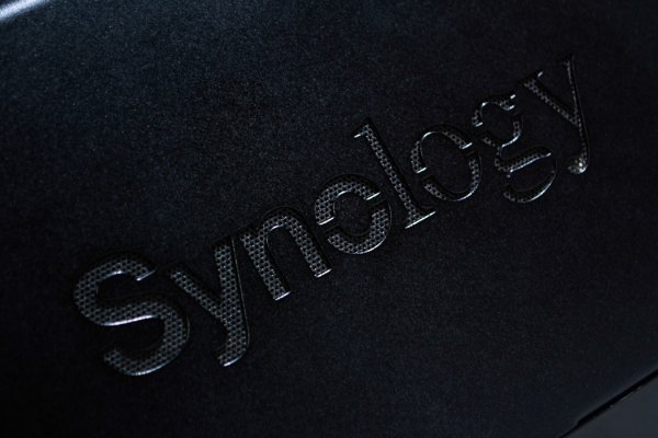Обзор Synology DiskStation DS418j — Ваш личный — Внешний вид. 9