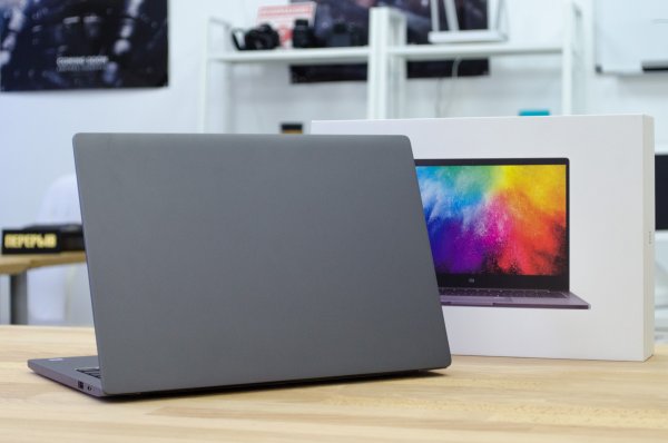 Обзор Xiaomi Mi Notebook Air 13.3 — рабочая машинка — Внешний вид. 2