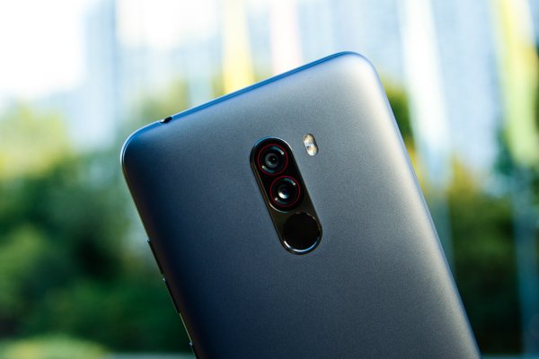 Обзор Pocophone F1: лучший за свою цену — Железо. 39