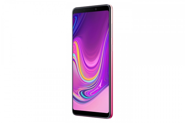 Представлен Samsung Galaxy A9: первый в мире смартфон с 4 основными камерами