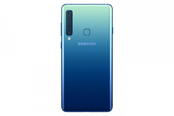 Представлен Samsung Galaxy A9: первый в мире смартфон с 4 основными камерами